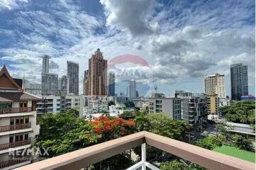 Luxurious 3-BR Condo in Khlong Toei, Bangkok