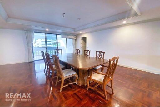 Spacious 3 Beds  2 Living Rooms Condo for Rent in Sukhumvit 30