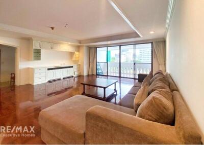 Spacious 3 Beds  2 Living Rooms Condo for Rent in Sukhumvit 30