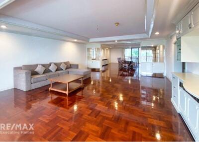 Spacious 3 Beds  2 Living Rooms Condo for Rent in Sukhumvit 30