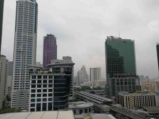 View of city skyline with tall buildings