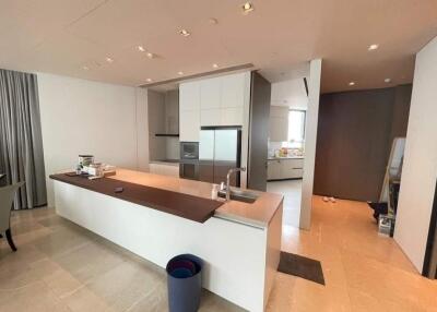 Modern kitchen with island