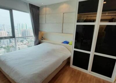 Modern bedroom with city view