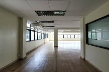 Office Space in Changwatana