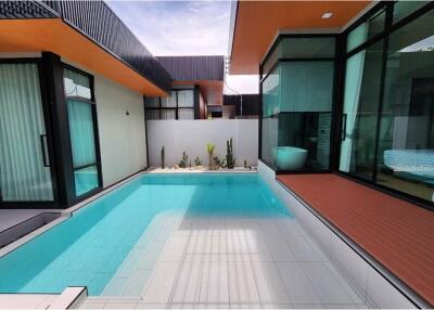 Luxury Villa in Sattahip with Private Pool!