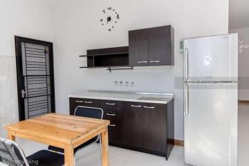 2-story detached house with 3 bedrooms and 2 bathrooms in a development near Chiang Mai Airport.