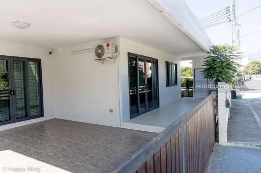 2-story detached house with 3 bedrooms and 2 bathrooms in a development near Chiang Mai Airport.