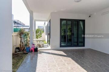 2-story detached house with 3 bedrooms and 2 bathrooms in a development near Chiang Mai Airport.