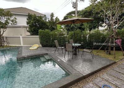 2-story detached house, 3 bedrooms, 3 bathrooms, in a project near Chiang Mai Airport.