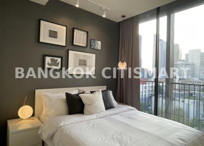 Condo at Noble Around Sukhumvit 33 for sale