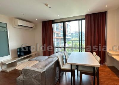 2 Bedrooms Modern Apartment with Balcony - Thong Lo BTS