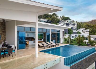 Stunning 5-bedroom sea view villa for sale