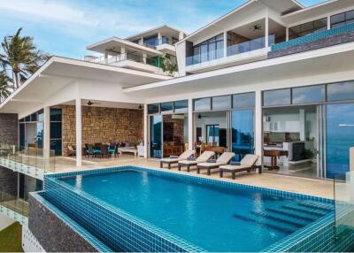 Stunning 5-bedroom sea view villa for sale