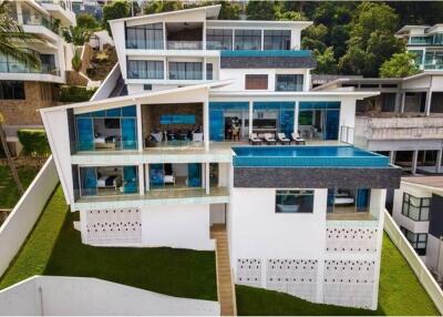 Stunning 5-bedroom sea view villa for sale