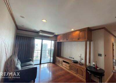 Luxurious 2-Bed Condo at Sathorn Gardens  Close to MRT Si Lom