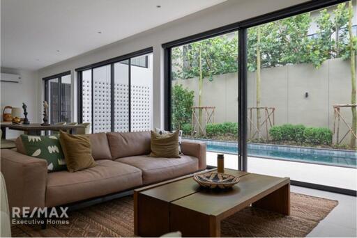 Exquisite Detached Villa with Private Pool on Sukhumvit 65