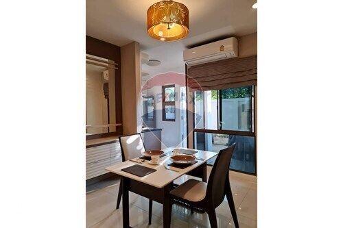 Spacious 3 Bedroom Townhome in The Private Sukhumvit 97/1 - For Rent