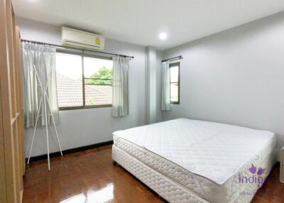 Renovated furnished 3 bedroom house with a big garden for rent in Nong Hoi, Chiang Mai. Near Varee School.