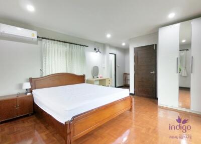 Renovated furnished 3 bedroom house with a big garden for rent in Nong Hoi, Chiang Mai. Near Varee School.