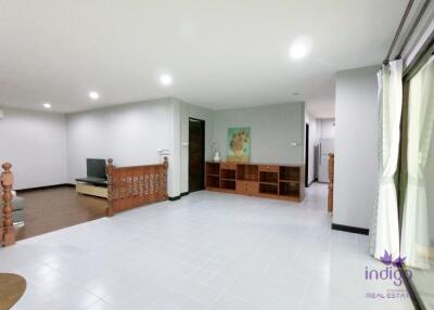 Renovated furnished 3 bedroom house with a big garden for rent in Nong Hoi, Chiang Mai. Near Varee School.