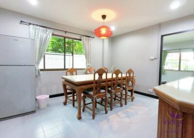 Renovated furnished 3 bedroom house with a big garden for rent in Nong Hoi, Chiang Mai. Near Varee School.