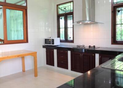 Furnished 4 Bedroom Family Home For Rent Near Meechok Plaza Muang Chiang Mai