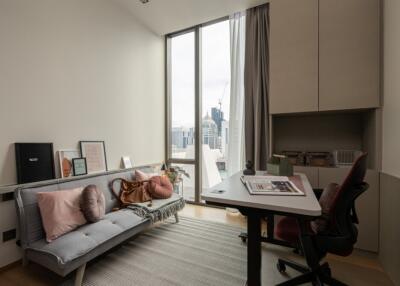 Home office with a view and modern furnishings