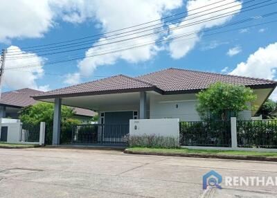 Ready to move in modern design house in Pattaya