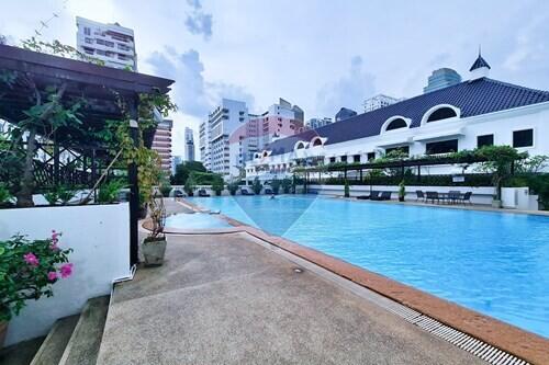 "Elegant Condo in Watthana