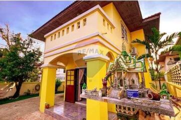 5 bedroom house near Don Mueang Airport, near BTS Red Line.