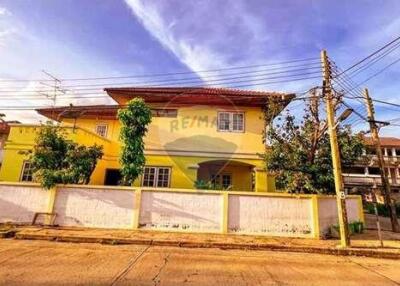 5 bedroom house near Don Mueang Airport, near BTS Red Line.