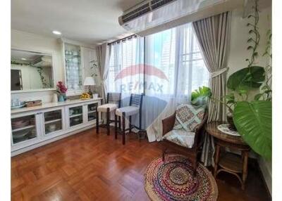 Ready-to-Move-In Condo in Phrom Phong with 3+1 Bedrooms Available