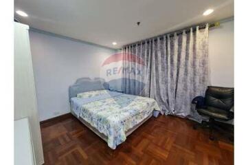 Ready-to-Move-In Condo in Phrom Phong with 3+1 Bedrooms Available