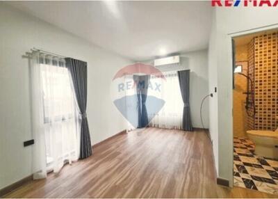 278 Sqm., 3 Beds Townhouse listed for ฿ 8,900,000.