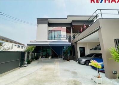 278 Sqm., 3 Beds Townhouse listed for ฿ 8,900,000.