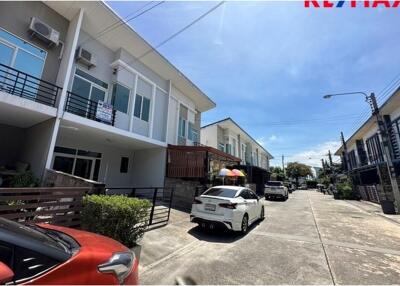 132 Sqm., 3 Beds Townhouse listed for ฿ 2,390,000.