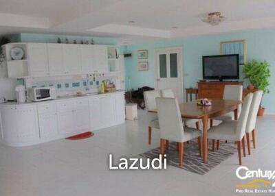 2 Bed Condo with Sea View