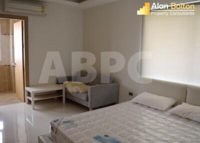 4 Bed 5 Bath in East Pattaya HR2508