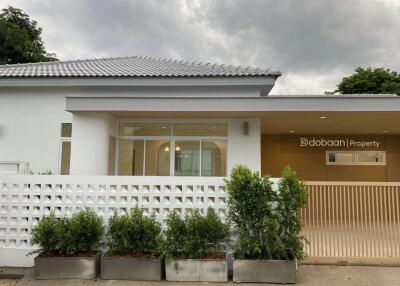 1-story detached house, 3 bedrooms, 2 bathrooms, San Sai zone, near HomePro San Sai.