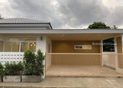 1-story detached house, 3 bedrooms, 2 bathrooms, San Sai zone, near HomePro San Sai.