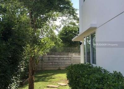 2-story detached house, 3 bedrooms, 3 bathrooms in a project near Maejo University.