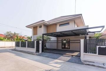 2-story pool villa, 4 bedrooms, 4 bathrooms, near Meritton International School.