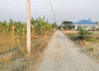 Beautiful plot of land, 2 rai, Hang Dong zone, near Kad San Phak Wan.