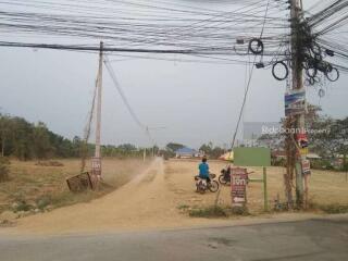 Beautiful plot of land, 2 rai, Hang Dong zone, near Kad San Phak Wan.