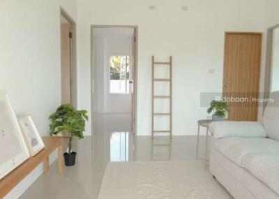 1-story detached house, 3 bedrooms, 2 bathrooms, near Nam Tong fresh market.