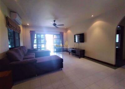 2 Bedrooms Villa / Single House in Mabprachan Gardens East Pattaya H010045