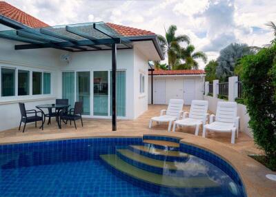 Orchid Paradise Homes: 4 Bedroom Pool Villa