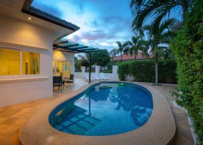 Orchid Paradise Homes: 4 Bedroom Pool Villa