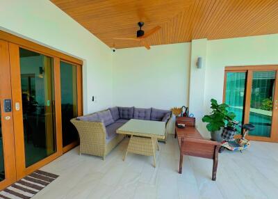 Hillside Hamlet 8: Luxury Modern Bali-Style 3 Bedroom Pool Villa