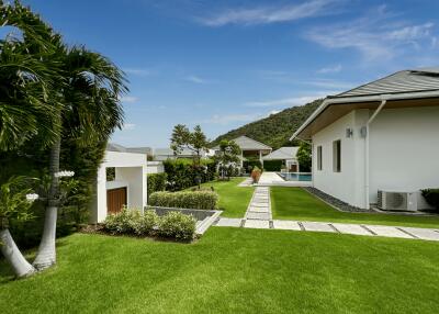 Hillside Hamlet 8: Luxury Modern Bali-Style 3 Bedroom Pool Villa